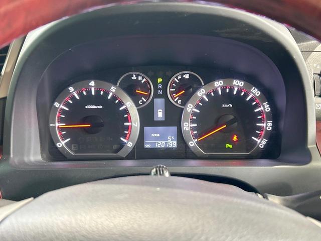 ヴェルファイア ２．４Ｚ　禁煙車　後席モニター　両側パワスラ　ＳＤナビ　バックカメラ　ＨＩＤヘッド　ＥＴＣ　クリアランスソナー　オートライト　オットマン　ダブルエアコン　１９インチアルミ　フォグランプ（52枚目）