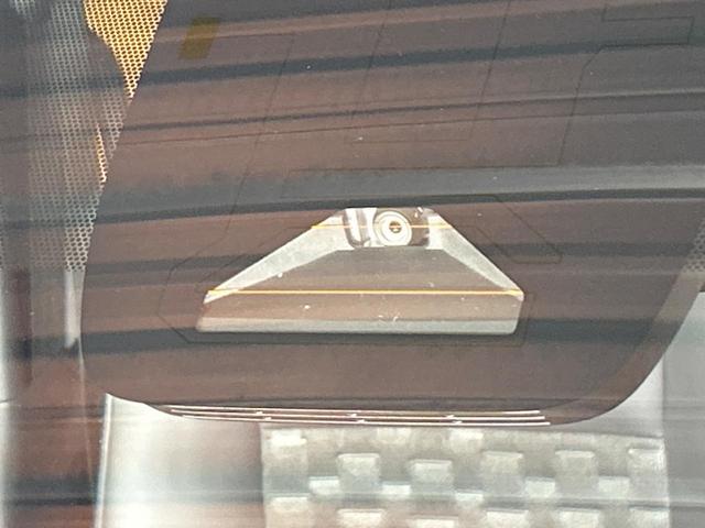 ヴォクシー Ｓ－Ｚ　禁煙車　後席モニター　ディスプレイオーディオプラス　トヨタチームメイト　全周囲カメラ　４ＷＤ　シートヒーター　ハーフレザー　ＬＥＤヘッド　ブラインドスポットモニター　オートハイビーム　ＥＴＣ（22枚目）