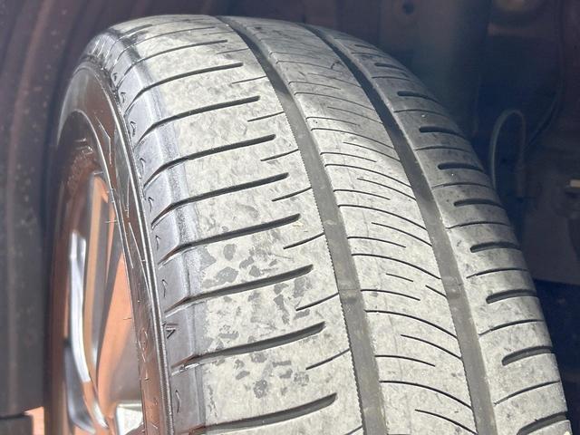 ヴォクシー Ｓ－Ｚ　禁煙車　後席モニター　ディスプレイオーディオプラス　トヨタチームメイト　全周囲カメラ　４ＷＤ　シートヒーター　ハーフレザー　ＬＥＤヘッド　ブラインドスポットモニター　オートハイビーム　ＥＴＣ（25枚目）