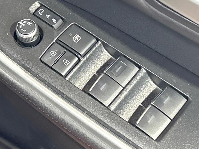 ヴォクシー Ｓ－Ｚ　禁煙車　後席モニター　ディスプレイオーディオプラス　トヨタチームメイト　全周囲カメラ　４ＷＤ　シートヒーター　ハーフレザー　ＬＥＤヘッド　ブラインドスポットモニター　オートハイビーム　ＥＴＣ（32枚目）