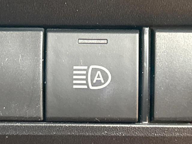 ヴォクシー Ｓ－Ｚ　禁煙車　後席モニター　ディスプレイオーディオプラス　トヨタチームメイト　全周囲カメラ　４ＷＤ　シートヒーター　ハーフレザー　ＬＥＤヘッド　ブラインドスポットモニター　オートハイビーム　ＥＴＣ（33枚目）