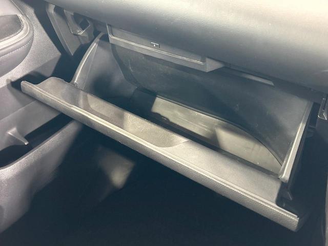 ヴォクシー Ｓ－Ｚ　禁煙車　後席モニター　ディスプレイオーディオプラス　トヨタチームメイト　全周囲カメラ　４ＷＤ　シートヒーター　ハーフレザー　ＬＥＤヘッド　ブラインドスポットモニター　オートハイビーム　ＥＴＣ（56枚目）