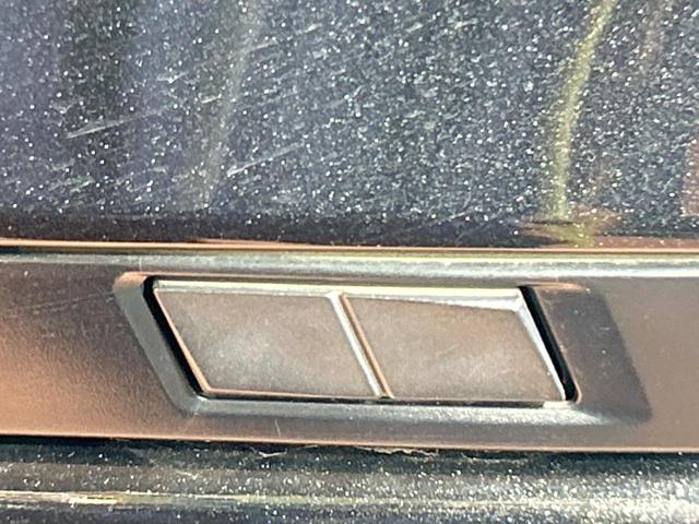 ヴォクシー Ｓ－Ｚ　禁煙車　後席モニター　ディスプレイオーディオプラス　トヨタチームメイト　全周囲カメラ　４ＷＤ　シートヒーター　ハーフレザー　ＬＥＤヘッド　ブラインドスポットモニター　オートハイビーム　ＥＴＣ（65枚目）