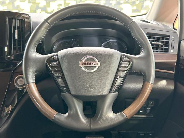 �y�����v�����X�e�A�����O�z�㎿�Ȋv���g�p���邱�ƂŁA��ɂ����������݂ƂĂ��^�]���₷���n���h���ł���