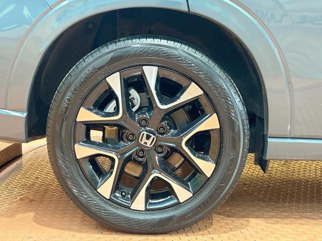 ＺＲ－Ｖ ｅ：ＨＥＶ　Ｚ　禁煙　ホンダコネクトディスプレイ　ＢＯＳＥサウンド　全周囲カメラ　ホンダセンシング　レーダクルーズ　ブラインドスポットモニター　パワーバックドア　シートヒーター　ステアリングヒーター　純正１８アルミ（26枚目）