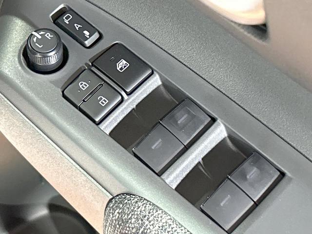 シエンタ ハイブリッドZ 登録済未使用車 年次改モデル アドバンストパーク 10型ナビ 全周囲カメラ ブラインドスポットモニター シートヒーター 両側電動ドア 禁煙車 100V電源 クリアランスソナー Bluetooh(41枚目)