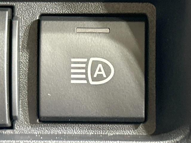 シエンタ ハイブリッドZ 登録済未使用車 年次改モデル アドバンストパーク 10型ナビ 全周囲カメラ ブラインドスポットモニター シートヒーター 両側電動ドア 禁煙車 100V電源 クリアランスソナー Bluetooh(42枚目)