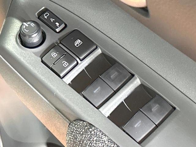 シエンタ ハイブリッドＺ　登録済未使用車　セーフティセンス　レーダークルーズ　両側電動ドア　純正１０．５型ナビ　全周囲カメラ　トヨタチームメイト　前席シートヒーター　ステアリングヒーター　ＥＴＣ　ドラレコ　ＬＥＤヘッドライト（39枚目）