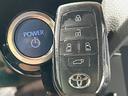 ハイブリッドS-Z 禁煙 後席モニター 快適利便PKG ユニバーサルステップ GRエアロ 純正10.5型ナビ CD/DVDデッキ フルセグ 両側電動ドア AC100V 前中席シートヒーター ステアリングヒーター(44枚目)