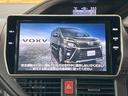 ヴォクシー ＺＳ　煌　禁煙車　後席モニター　純正１０型ナビ　両側電動ドア　トヨタセーフティセンス　クルーズコントロール　ＬＥＤヘッドライト　純正１６インチアルミホイール　オートエアコン　オートマチックハイビーム　ＥＴＣ（4枚目）