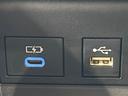 ハイブリッドＳ－Ｚ　後席モニター　快適利便　１０型ナビ　電動リアゲート　両側電動ドア　３眼ＬＥＤヘッドライト　１００Ｖ電源　レーダークルーズ　衝突被害軽減システム　バックカメラ　シートヒーター　禁煙車　Ｂｌｕｅｔｏｏｔｈ（56枚目）