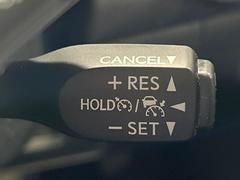 �ڥ졼�������롼������ȥ�����۹�®ƻϩ�Ǥ�Ĺ��Υ���Ԥ��ڤˡ�����ư��®�٤��ݤĥ��롼������ȥ����뤬�����ͷڸ������ƥ��Ϣ�Ȥ��������μ�ξ���Τ��Ƽִ֤��ݤĤ褦��®��Ĵ�ᤷ�Ƥ���ޤ����� 6