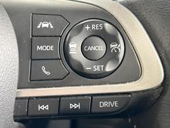 �ڥ졼�������롼������ȥ�����۹�®ƻϩ�Ǥ�Ĺ��Υ���Ԥ��ڤˡ�����ư��®�٤��ݤĥ��롼������ȥ����뤬�����ͷڸ������ƥ��Ϣ�Ȥ��������μ�ξ���Τ��Ƽִ֤��ݤĤ褦��®��Ĵ�ᤷ�Ƥ���ޤ����� 5