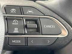 �ڥ졼�������롼������ȥ�����۹�®ƻϩ�Ǥ�Ĺ��Υ���Ԥ��ڤˡ�����ư��®�٤��ݤĥ��롼������ȥ����뤬�����ͷڸ������ƥ��Ϣ�Ȥ��������μ�ξ���Τ��Ƽִ֤��ݤĤ褦��®��Ĵ�ᤷ�Ƥ���ޤ����� 5