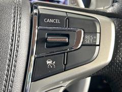 �ڥ졼�������롼������ȥ�����۹�®ƻϩ�Ǥ�Ĺ��Υ���Ԥ��ڤˡ�����ư��®�٤��ݤĥ��롼������ȥ����뤬�����ͷڸ������ƥ��Ϣ�Ȥ��������μ�ξ���Τ��Ƽִ֤��ݤĤ褦��®��Ĵ�ᤷ�Ƥ���ޤ����� 7