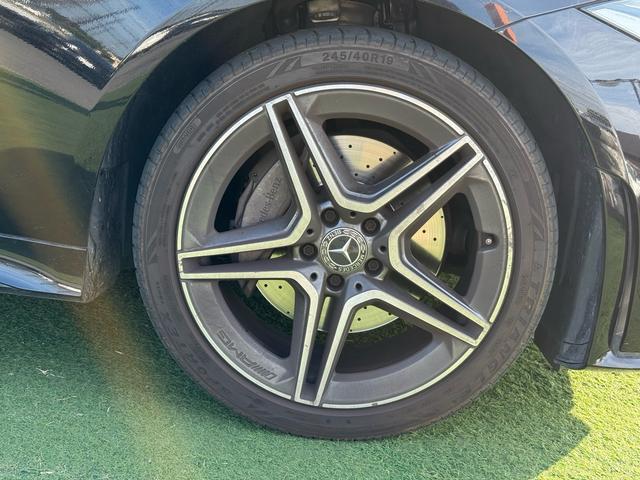ＣＬＳクラス ＣＬＳ２２０ｄ　スポーツ　エクスクルーシブパッケージ　サンルーフ　ブルメスター　禁煙車　全周囲カメラ　ドライブレコーダー　レーダークルーズ　衝突軽減ブレーキ　純正ナビ　フルセグ　Ｂｌｕｅｔｏｏｔｈ（27枚目）