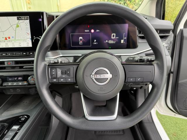 ノート Ｘ　純正ナビ　全周囲カメラ　フルセグ　ＥＴＣ　禁煙車　Ｂｌｕｅｔｏｏｔｈ　ＬＥＤヘッドライト　デジタルインナーミラー　エンケイアルミホイール　ドラレコ　スマートキー　ワンオーナー（18枚目）