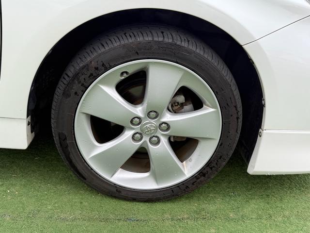 プリウス Sツーリングセレクション ワンオーナー モデリスタエアロ 禁煙車 フルセグナビ バックカメラ LEDヘッドライト オートライト スマートキー ETC ステアリングリモコン オートエアコン 電動格納ミラー パワーステアリング(10枚目)