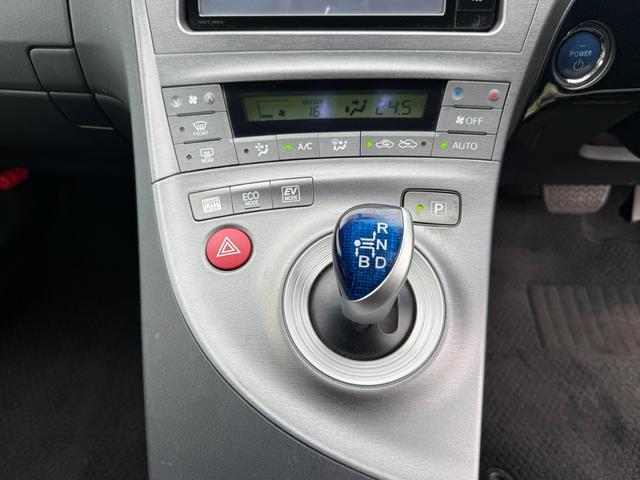 プリウス Sツーリングセレクション ワンオーナー モデリスタエアロ 禁煙車 フルセグナビ バックカメラ LEDヘッドライト オートライト スマートキー ETC ステアリングリモコン オートエアコン 電動格納ミラー パワーステアリング(24枚目)