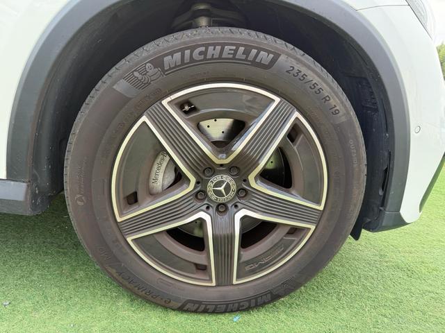 GLC GLC220d 4マチック ドライバーズパッケージ レザーエクスクルーシブPKG パノラミックスライディングルーフ ドライバーズPKG ワンオーナー 禁煙車 フルセグ シートヒーター BSM 全周囲カメラ アダプティブクルーズコントロール ETC(20枚目)