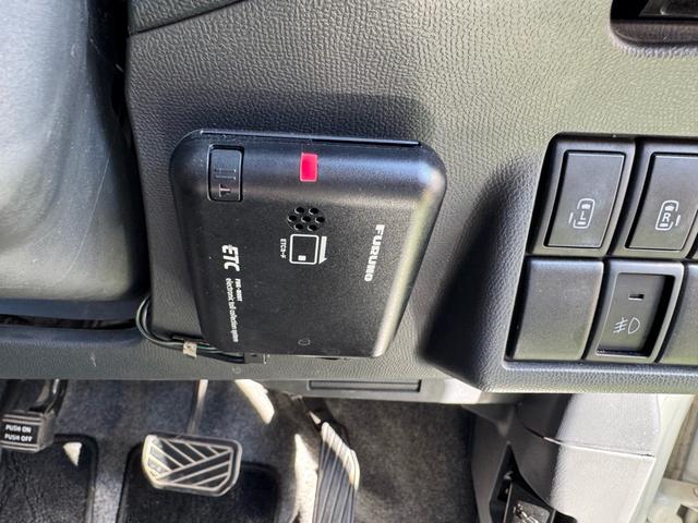 ルークス ハイウェイスターターボ　カロッツェリアナビ　両側電動スライドドア　禁煙車　ＨＩＤヘッド　スマートキー＆プッシュスタート　純正１４ＡＷ　ＥＴＣ　オートエアコン　ベンチシート　オートライト　フルセグ　Ｂｌｕｅｔｏｏｔｈ再生可（18枚目）