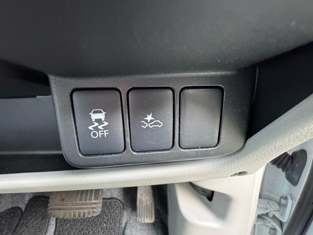 デイズ Ｘ　ストラーダナビ　フルセグ　全周囲カメラ　禁煙車　エマージェンシーブレーキ　アイドリングストップ　スマートキー＆プッシュスタート　ドライブレコーダー　オートエアコン　ステアリングリモコン　横滑防止装置（21枚目）