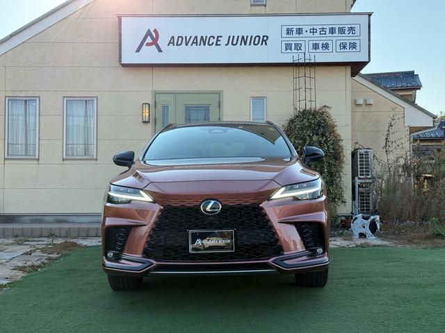 RX RX500h Fスポーツパフォーマンス ワンオーナー パノラマガラスルーフ マークレビンソン オレンジキャリパー ベンチレーション ステアリングヒター シートヒーター パノラミックビュー モデリスタアルミホイール フルセグ(8枚目)