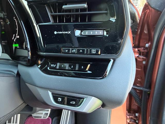 RX RX500h Fスポーツパフォーマンス ワンオーナー パノラマガラスルーフ マークレビンソン オレンジキャリパー ベンチレーション ステアリングヒター シートヒーター パノラミックビュー モデリスタアルミホイール フルセグ(26枚目)