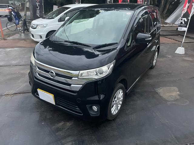 デイズ ハイウェイスター　Ｊ　純正ナビ・ＴＶ・バックカメラ・Ｂｌｕｅｔｏｏｔｈ・純正アルミ・車検整備２年付（6枚目）