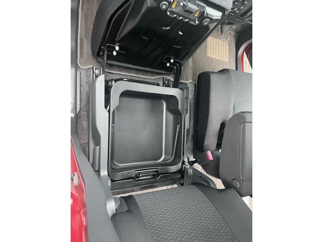 フレアワゴンカスタムスタイル ＸＴ　純正ナビ　フルセグ　ＢＴ　両側パワスラ　前席シートヒーター　ターボ　スマートキー　スペアキー　エンジンスターター　純正フロアマット　ＨＩＤヘッドライト　フォグランプ　オートライト　純正ＡＷ　４ＷＤ（31枚目）