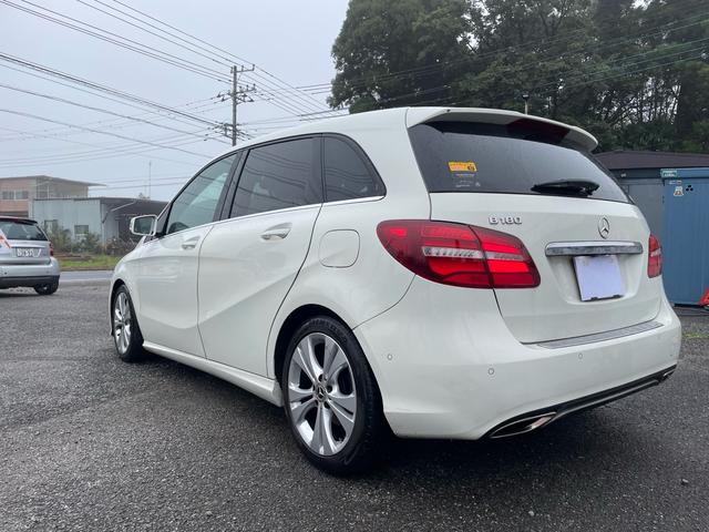 Bクラス B180 ワンオーナー・ディーラー整備車両・純正ナビ・TV・バックカメラ・Bluetooth・ETC・前後純正ドライブレコーダー・シートヒーター・運転席パワーシート・クルコン・ハーフレザーシート・(7枚目)