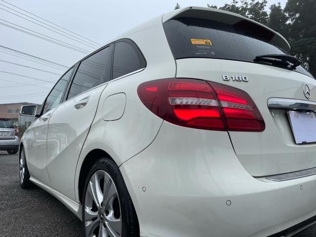 Bクラス B180 ワンオーナー・ディーラー整備車両・純正ナビ・TV・バックカメラ・Bluetooth・ETC・前後純正ドライブレコーダー・シートヒーター・運転席パワーシート・クルコン・ハーフレザーシート・(10枚目)