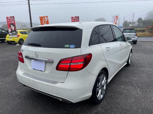 Bクラス B180 ワンオーナー・ディーラー整備車両・純正ナビ・TV・バックカメラ・Bluetooth・ETC・前後純正ドライブレコーダー・シートヒーター・運転席パワーシート・クルコン・ハーフレザーシート・(17枚目)