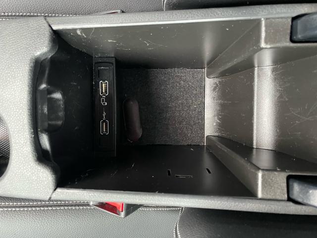 Bクラス B180 ワンオーナー・ディーラー整備車両・純正ナビ・TV・バックカメラ・Bluetooth・ETC・前後純正ドライブレコーダー・シートヒーター・運転席パワーシート・クルコン・ハーフレザーシート・(35枚目)