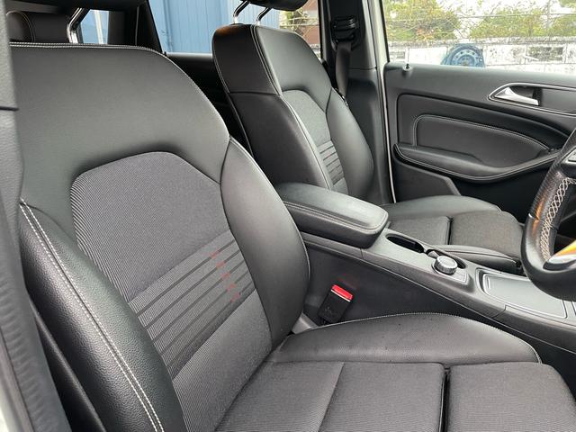 Bクラス B180 ワンオーナー・ディーラー整備車両・純正ナビ・TV・バックカメラ・Bluetooth・ETC・前後純正ドライブレコーダー・シートヒーター・運転席パワーシート・クルコン・ハーフレザーシート・(41枚目)