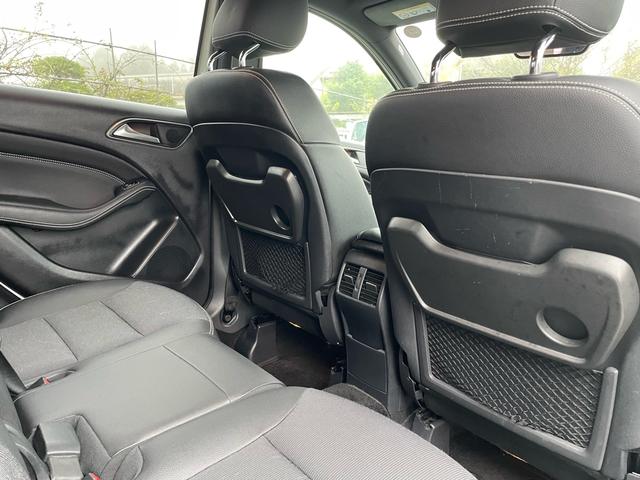 Bクラス B180 ワンオーナー・ディーラー整備車両・純正ナビ・TV・バックカメラ・Bluetooth・ETC・前後純正ドライブレコーダー・シートヒーター・運転席パワーシート・クルコン・ハーフレザーシート・(47枚目)