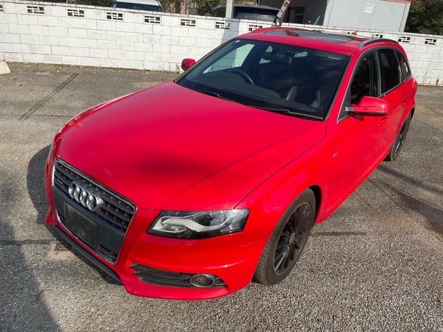 Ａ４アバント ２．０ＴＦＳＩクワトロ　パノラマサンルーフ・Ｓ－ＬＩＮＥハーフレザーシート・パワーシート・純正ナビ・フルセグＴＶ・ＥＴＣ・バックカメラ・パドルシフト・ドライブレコーダー・アクティブレーンアシスト・車検整備２年付（6枚目）