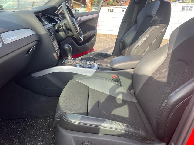 Ａ４アバント ２．０ＴＦＳＩクワトロ　パノラマサンルーフ・Ｓ－ＬＩＮＥハーフレザーシート・パワーシート・純正ナビ・フルセグＴＶ・ＥＴＣ・バックカメラ・パドルシフト・ドライブレコーダー・アクティブレーンアシスト・車検整備２年付（15枚目）