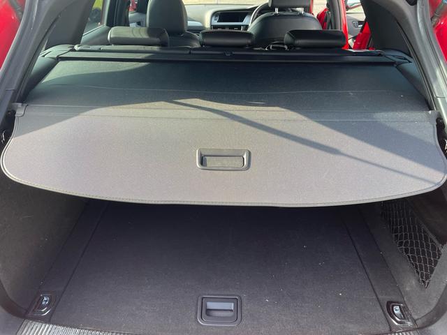 Ａ４アバント ２．０ＴＦＳＩクワトロ　パノラマサンルーフ・Ｓ－ＬＩＮＥハーフレザーシート・パワーシート・純正ナビ・フルセグＴＶ・ＥＴＣ・バックカメラ・パドルシフト・ドライブレコーダー・アクティブレーンアシスト・車検整備２年付（24枚目）