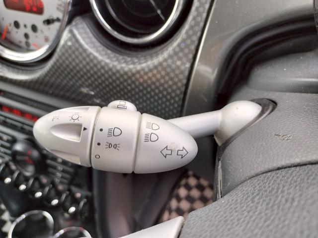 ＭＩＮＩ クーパー　パークレーン　１５インチアルミホイール・ＥＴＣ・オートエアコン・エアバック・ドリンクホルダー（29枚目）