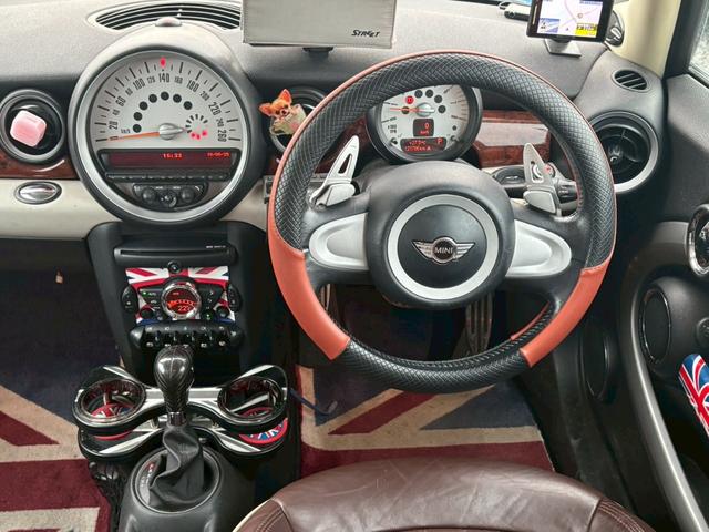 ＭＩＮＩ クーパーＳ　クラブマン　ユーザー買取車／ＢＢＳ１７インチＡＷ／ウルトラレーシングタワーバー／ＴＥＩＮ製車高調／ゴリラポータブルナビ／バックカメラ／革シート／フォグイカリングランプ／フルフラット／ＥＴＣ車載器／キーレス（50枚目）