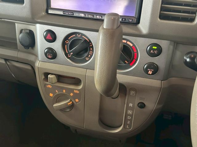 エブリイワゴン ＪＰターボ　ユーザー買取車／両側スライド／キーレスエントリー／フルフラット／電動格納ミラー／ドアバイザー／ＡＣマニュアルエアコン／レベライザー／パワーウィンドウ（10枚目）