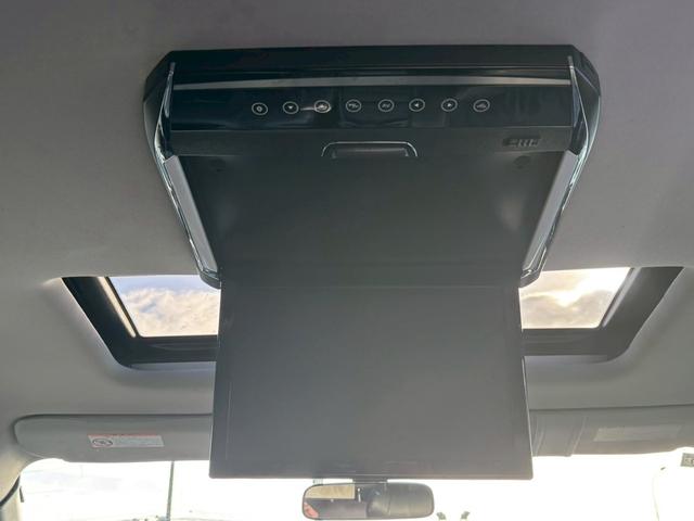 エリシオン ＧエアロＨＤＤナビパッケージ　ユーザー買取車／サンルーフ／後席モニター／両側電動スライド／純正ＨＤＤナビ／バックカメラ／ＥＴＣ車載器／ＨＩＤヘッドライト／３列目シート／ウォークスルー／フロントフォグランプ／キーレスエントリー（13枚目）