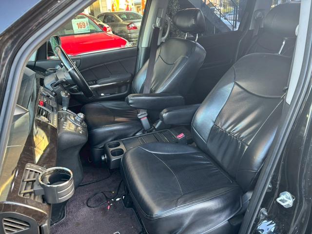 エリシオン ＧエアロＨＤＤナビパッケージ　ユーザー買取車／サンルーフ／後席モニター／両側電動スライド／純正ＨＤＤナビ／バックカメラ／ＥＴＣ車載器／ＨＩＤヘッドライト／３列目シート／ウォークスルー／フロントフォグランプ／キーレスエントリー（70枚目）