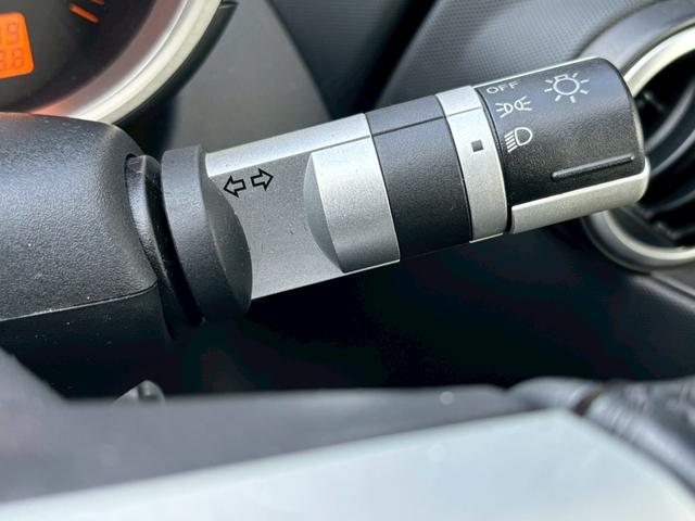 フェアレディＺ ベースグレード　ユーザー買取車／柿本改マフラー／タワーバー／ドライブレコーダー／ＥＴＣ車載器／キーレスエントリー／電動格納ミラー純正１７インチＡＷ／ＨＩＤヘッドライト（51枚目）
