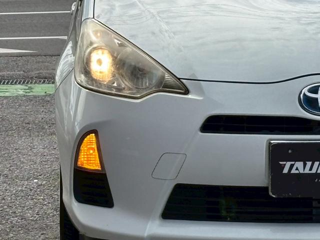 アクア Ｇ　中期型／ユーザー買取車／純正ＳＤナビ／ブルートゥース接続／バックカメラ／純正ドライブレコーダー／ＥＴＣ車載器／プッシュスタート／スマートキー／フルフラット／キーレスエントリー（25枚目）