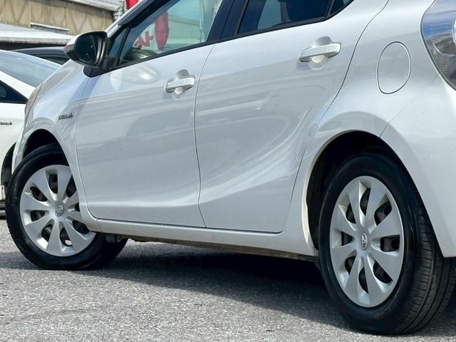 アクア Ｇ　中期型／ユーザー買取車／純正ＳＤナビ／ブルートゥース接続／バックカメラ／純正ドライブレコーダー／ＥＴＣ車載器／プッシュスタート／スマートキー／フルフラット／キーレスエントリー（35枚目）