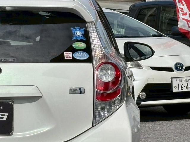 アクア Ｇ　中期型／ユーザー買取車／純正ＳＤナビ／ブルートゥース接続／バックカメラ／純正ドライブレコーダー／ＥＴＣ車載器／プッシュスタート／スマートキー／フルフラット／キーレスエントリー（40枚目）