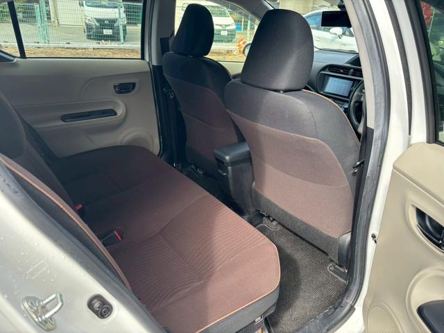 アクア Ｇ　中期型／ユーザー買取車／純正ＳＤナビ／ブルートゥース接続／バックカメラ／純正ドライブレコーダー／ＥＴＣ車載器／プッシュスタート／スマートキー／フルフラット／キーレスエントリー（59枚目）