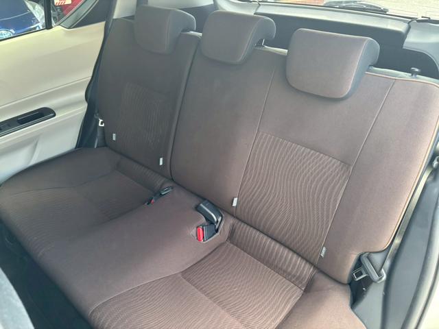 アクア Ｇ　中期型／ユーザー買取車／純正ＳＤナビ／ブルートゥース接続／バックカメラ／純正ドライブレコーダー／ＥＴＣ車載器／プッシュスタート／スマートキー／フルフラット／キーレスエントリー（66枚目）